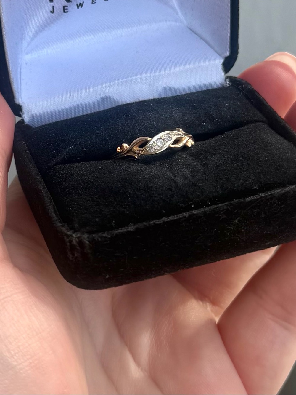 14K 585 Two-Tone Gold Clear Stone Leaf Ring Size 6.5–7 1.3g